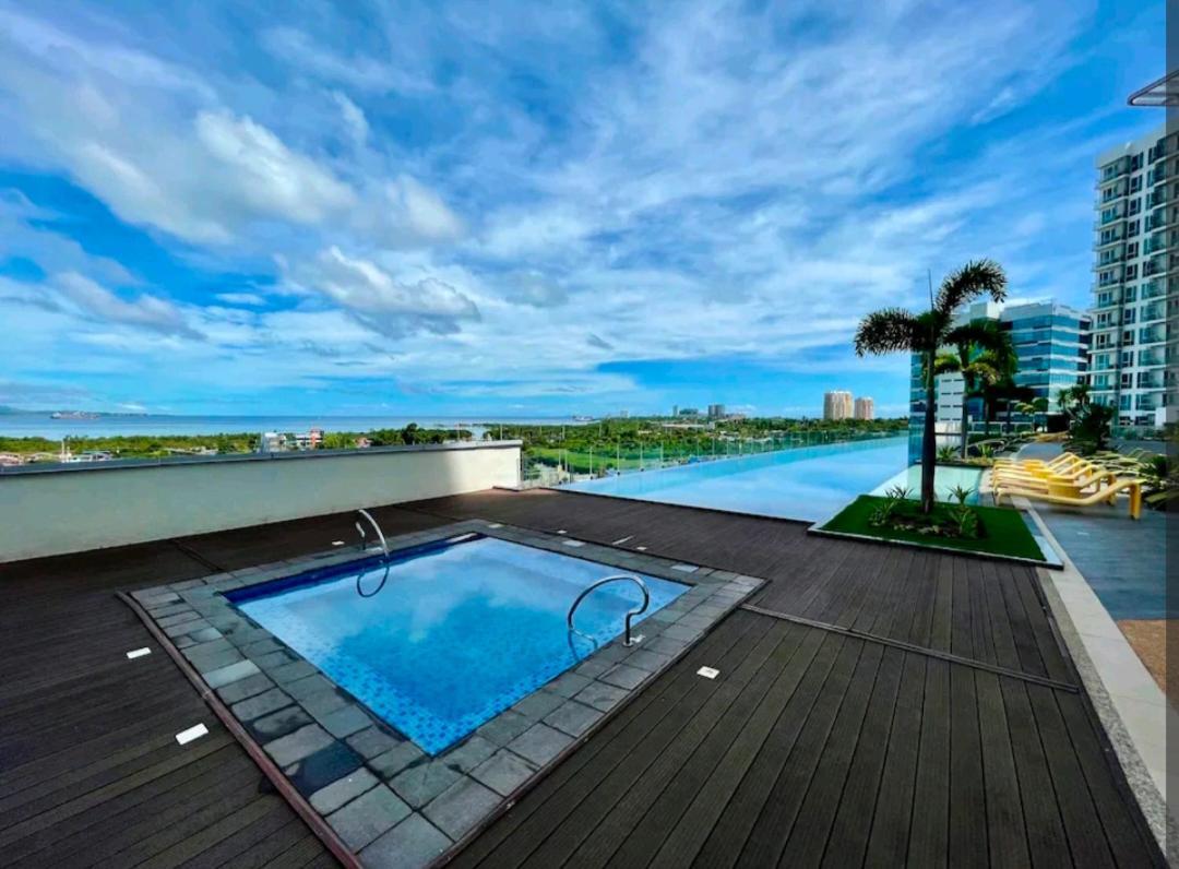 Condo In Mactan Newtown With Pool And Beach Access 麦克坦 客房 照片